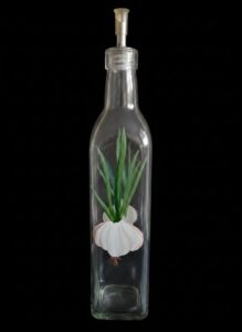 Hand-Painted-Glass-Oil-Cruet-with-Garlic-Illustration