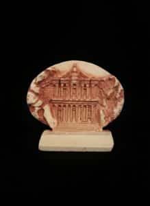 Petra-Jordan-Souvenir-Figurine-Al-Khazneh-Treasury-Relief-with-Camel-Statue