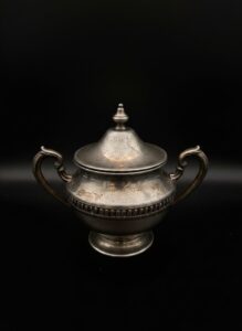 Sheridan-Silver-Plated-Sugar-Bowl-with-Copper-Base