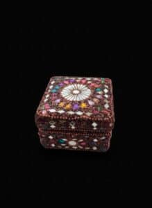 Vintage-Beaded-and-Mirrored-Mosaic-Trinket-Box