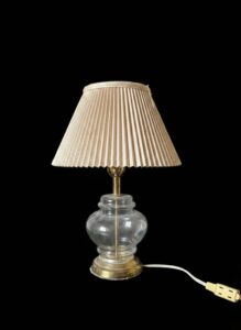 Vintage-Brass-and-Glass-Urn-Table-Lamp
