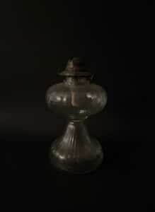 Vintage-Clear-Glass-Oil-Lamp-with-Eagle-Burner