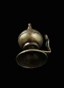 Vintage-Middle-Eastern-Brass-Rose-Water-Sprinkler-Gulab-Pash-second-image