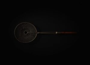 Vintage-Wire-Mesh-Skimmer-with-Wooden-Handle