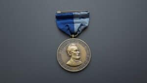 Abraham-Lincoln-Commemorative-Medal-second-image