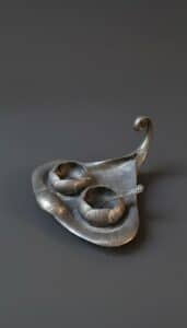 Art-Nouveau-Pewter-Condiment-Set-with-Spoons-by-A.E.-Chanal-second-image
