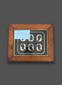 Framed-Deverell-Family-Silhouette-Portrait-Collection