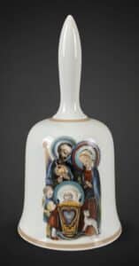 Goebel-Hummel-The-Nativity-Porcelain-Bell-second-image