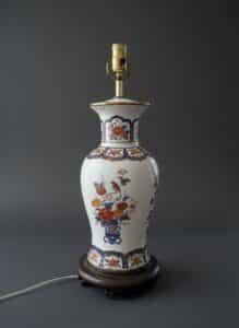 Imari-Style-Porcelain-Floral-and-Bird-Table-Lamp