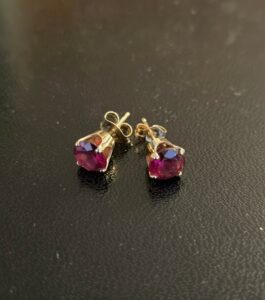 k-Gold-Rhodolite-Garnet-Stud-Earrings-second-image