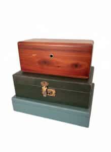 Vintage-Lane-Miniature-Cedar-Chest-Jewelry-Box-Assortment