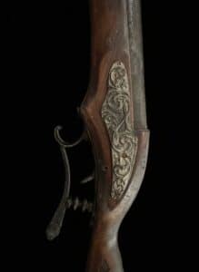Decorative-Non-Firing-Replica-Flintlock-Pistol-with-Ornate-Foliage-Relief-second-image-3