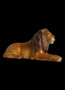 Majolica-Style-Recumbent-Lion-Figurine-3