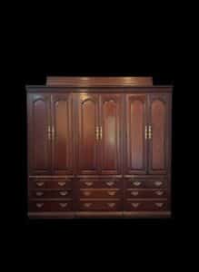 Thomasville-Georgian-Style-Mahogany-Armoire-3