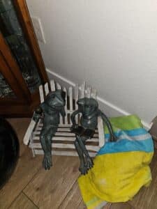 1000075910