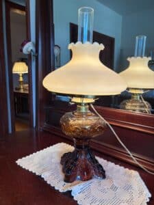 Amber-Glass-Princess-Feather-Oil-Lamp-with-Frosted-Shade