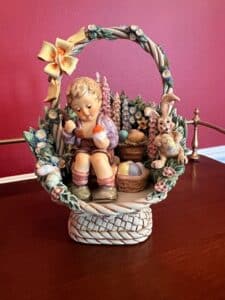 Goebel-Easters-Coming-Figurine-with-Easter-Basket