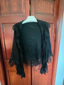 Victorian-Black-Beaded-Lace-Capelet-or-Mantle