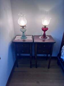 Victorian-Etagere-with-Oil-Lamps-second-image