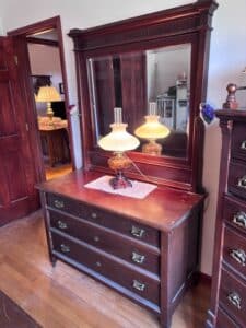Victorian-Walnut-Bedroom-Set-second-image