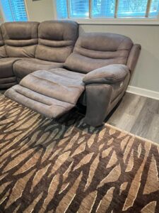 Power-Reclining-Piece-Sectional-with-Console-USB-sixth-image