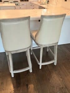 Set-of-Maven-Lane-Vienna-Counter-Height-Swivel-Bar-Stools-.H-fourth-image