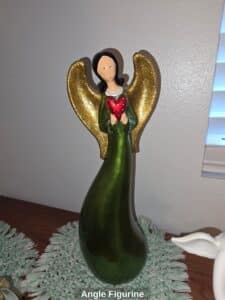 Angle-Figurine