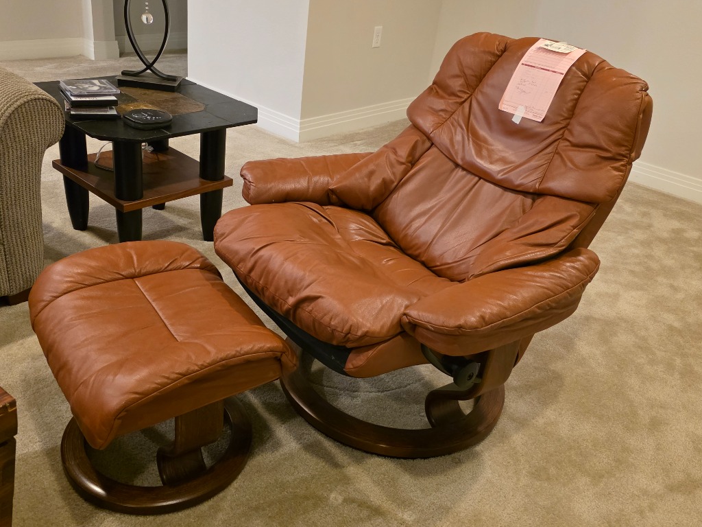 Loveland – High-end Furniture, Original artwork