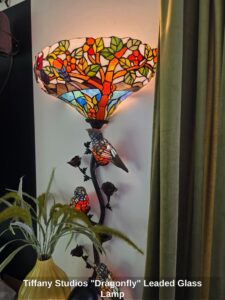 Tiffany-Studios-Dragonfly-Leaded-Glass-Lamp