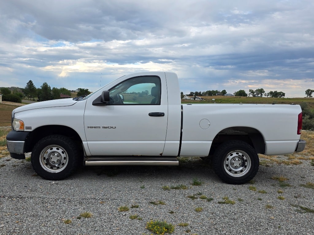 Berthoud – 2005 Dodge Ram 1500, Firearms and Tools, Vintage Glass