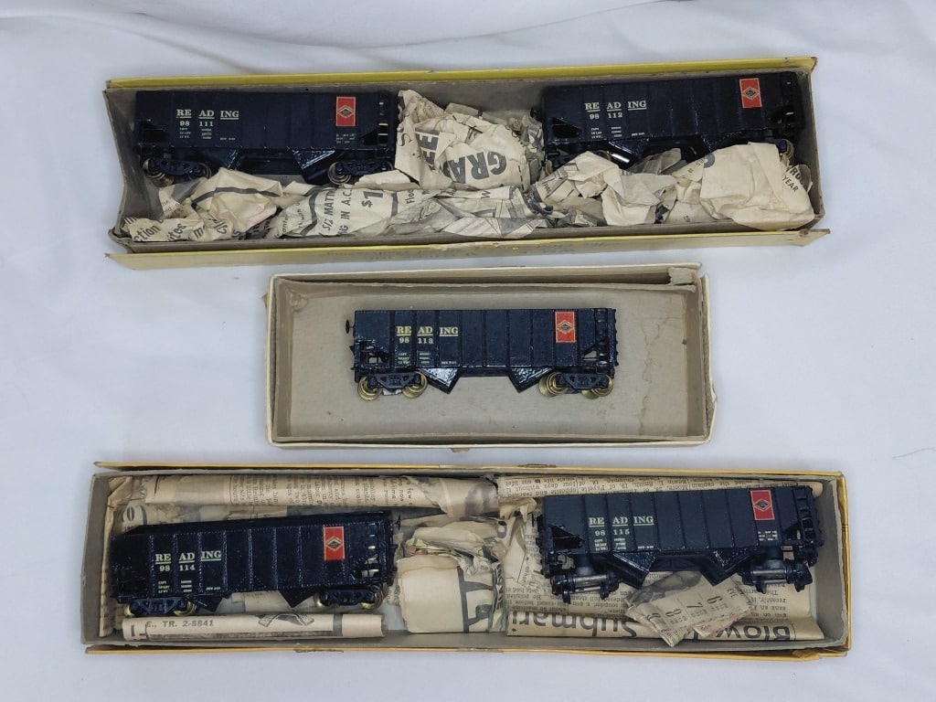 Online Auction – High-End Decor, Antique Furniture, Trains, Tools