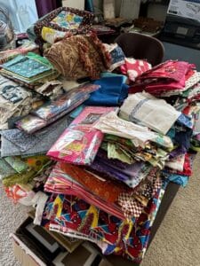 Assorted-Fabric-Lot-for-Quilting-and-Crafting-second-image