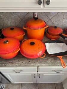 Le-Creuset-Enameled-Cast-Iron-Cookware-Set-second-image