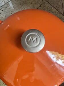 Le-Creuset-Signature-Round-Saut-Pan-.-qt-Flame-Orange-fourth-image