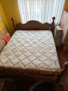 Solid-Wood-Cannonball-Bed-Frame-third-image