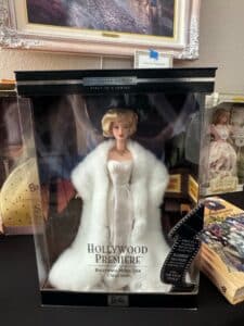 Barbie-Hollywood-Premiere-Doll
