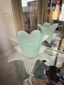 Fontana-Arte-Frosted-Glass-Lily-Candle-Holder