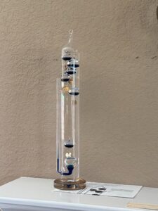 Galileo-Thermometer-with-Floating-Spheres