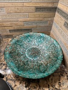 The-Pioneer-Woman-Embossed-Teal-Glass-Salad-Plate