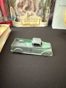 TootsieToy-Diecast-Pickup-Truck-second-image