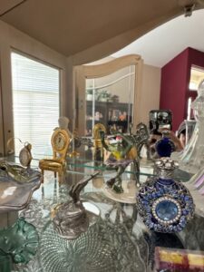 Vintage-Art-Nouveau-Cobalt-Blue-Glass-Perfume-Bottle-with-Filigree-and-Rhinestones