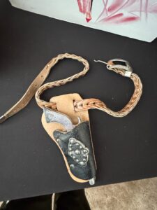 Vintage-Pony-Boy-Toy-Cap-Gun-and-Holster-Set