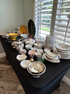 Assorted-Japanese-and-Chinese-Porcelain-Dinnerware-and-Serveware