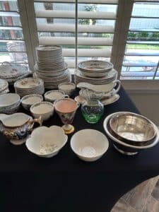 Assorted-Japanese-and-Chinese-Porcelain-Dinnerware-and-Serveware-second-image