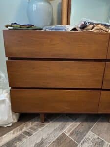Mid-Century-Modern-American-of-Martinsville-Walnut-Drawer-Dresser-with-Mirror-second-image