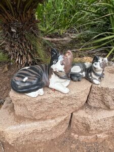 Ceramic-Cat-Garden-Statues-Set-of-second-image