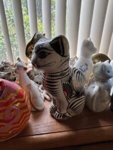 Collection-of-Ceramic-Cat-Figurines-including-De-Rosa-Aldo-Londi-Bitossi-and-Chinese-Cloisonne-fourth-image