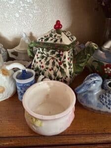 Collection-of-Novelty-Animal-and-Themed-Teapots-fourth-image