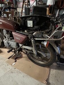 Kawasaki-KZ-Motorcycle-second-image