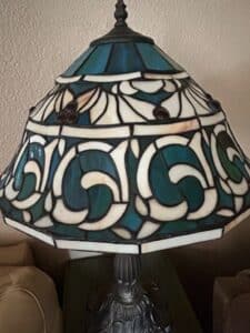 Tiffany-Style-Stained-Glass-Table-Lamp-with-Floral-Base-second-image